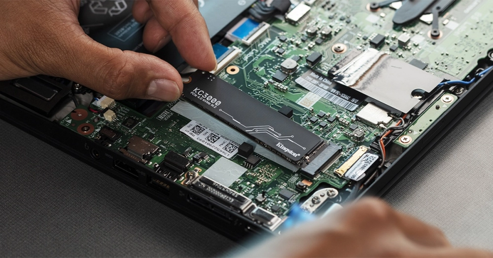 Hướng dẫn chi tiết cách lắp SSD NVMe an toàn